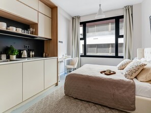 Studio, City View | Living area