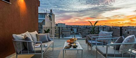 Estudio, vistas a la ciudad | Terraza o patio