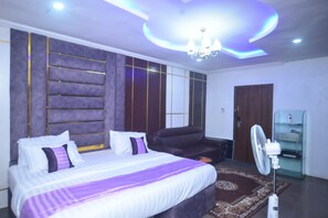 Deluxe Room | 1 bedroom, desk, laptop workspace, free WiFi - Nobis Apartments (Lagos)