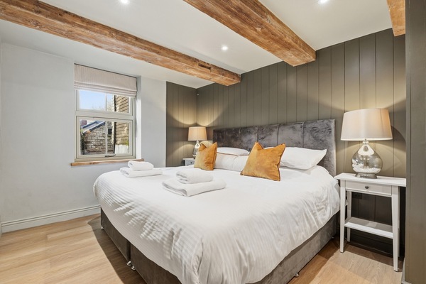 Deluxe Cottage, Ensuite, Courtyard View (Laburnum Cottage) | 2 bedrooms