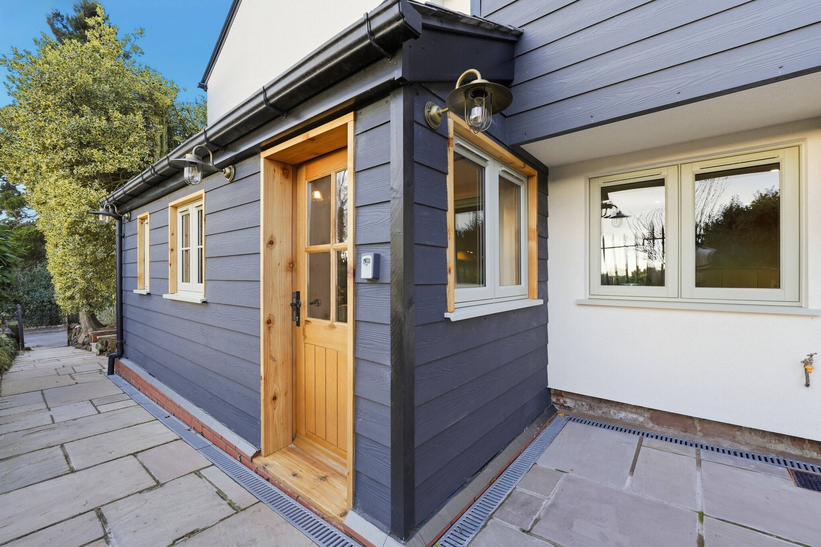 Deluxe Cottage, Ensuite, Courtyard View (Laburnum Cottage) | Property entrance