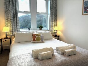 Cottage | 4 bedrooms, individually decorated, individually furnished, free WiFi - Valley View (Skipton)