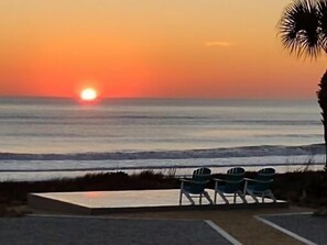 Property grounds - Oceanfront home, 1800 sq ft, backyard meets the beach, long term rental only (Ormond Beach)