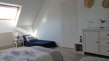 3 chambres, fer et planche Ă repasser, lit parapluie, Wi-Fi gratuit