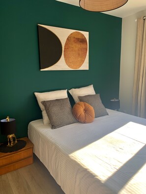 3 soverom, strykejern/-brett, reiseseng for barn og wi-fi (inkludert)