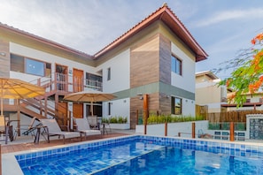 Piscina externa