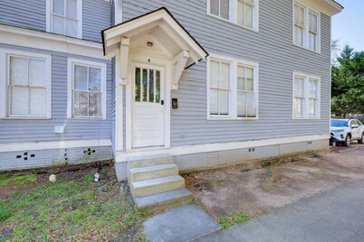 1 Bed Comfy - Historic Downtown Columbia (Elmwood Park)