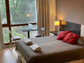 1 habitación, wifi y ropa de cama 