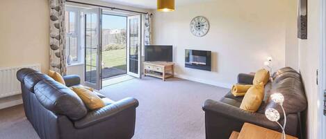 TV, DVD player, books, offices