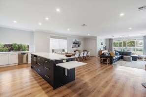 Interior - Shepherds Delight-Disabled/Access Friendly (Goolwa South)