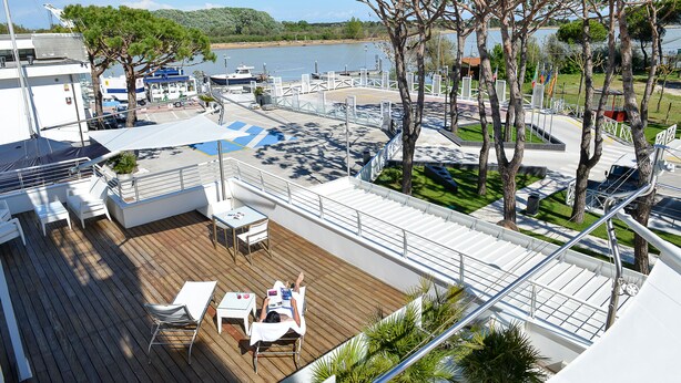 Junior Suite | Terrace/patio - Residence Michelangelo Adult Only  (Jesolo)