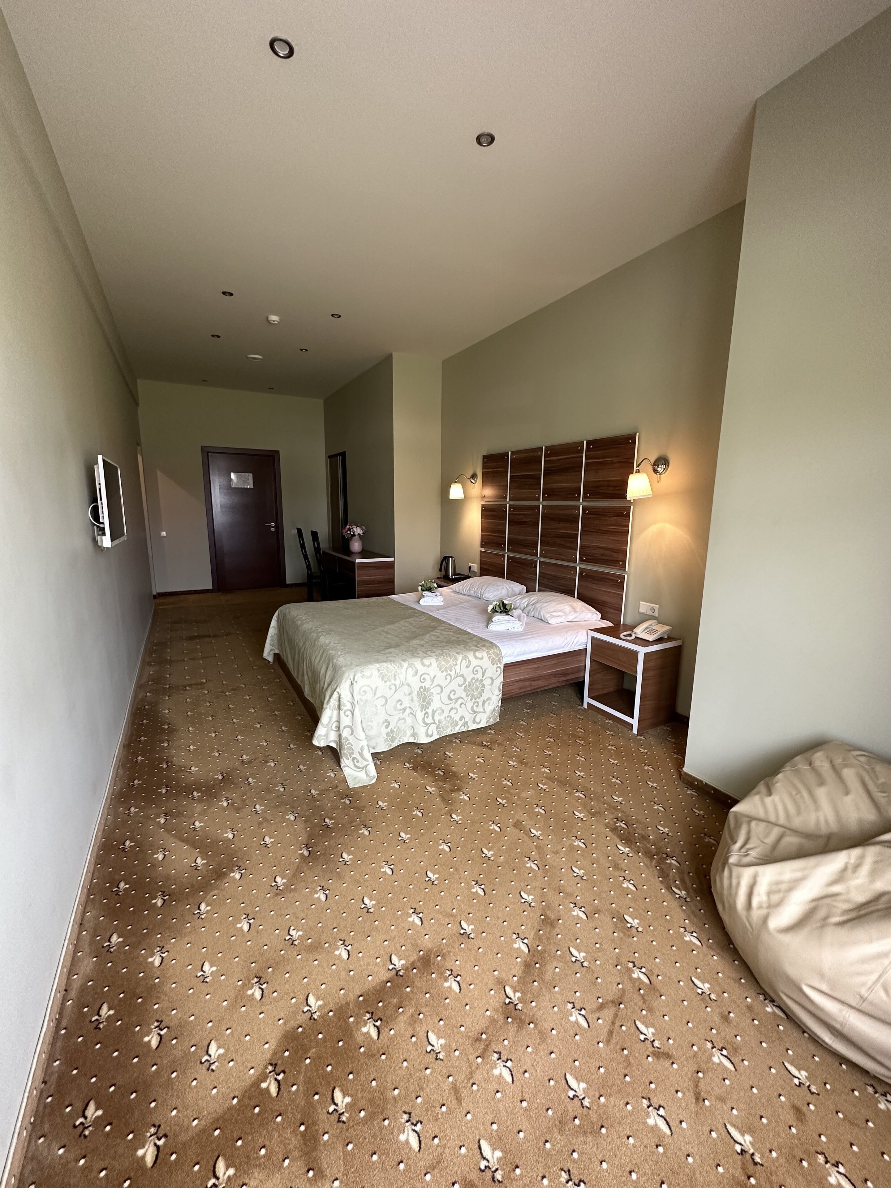 Desk, laptop workspace, free WiFi, bed sheets