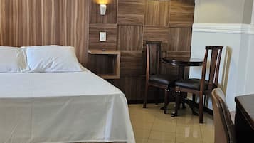 Coffres-forts dans les chambres, bureau