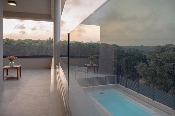 A heated pool - New amazing holiday house with pool (Vinkuran)