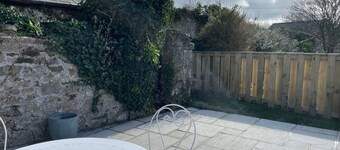 10 Westgate Hill