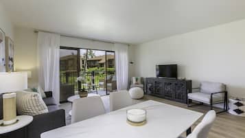 Condo, 1 Bedroom | Living area | Smart TV