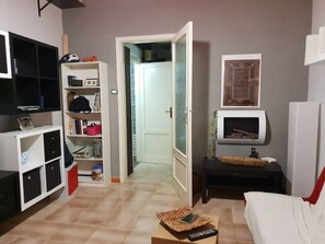 1 bedroom - 1 Bedroom Private vacation home in Paceco (Paceco)