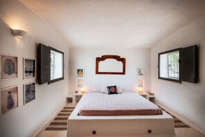 2 bedrooms, desk, iron/ironing board, free WiFi - Old trullo and lamia in one hectar garden pool with view. (Ostuni)