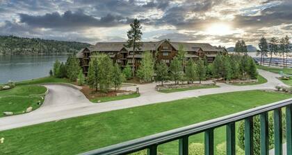 3 bedroom penthouse on Lake Coeur d’Alene