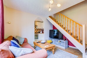 Smart TV - Cosy Home in Chelmsford - Pass the Keys (Chelmsford)