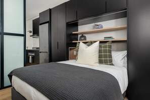 1 camera, ferro/asse da stiro, Wi-Fi, lenzuola