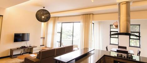Apartment, 1 Bedroom | Private kitchen | Full-size fridge, microwave, oven, stovetop