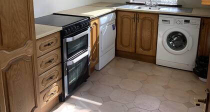 The Thatch-remarkable 2 bed Apartment ,kerry