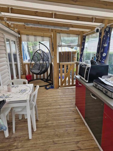 3-BEDROOM MH IN COMFORTABLE 4-STAR CAMPSITE WITH BELVEDERE WINTER GARDEN