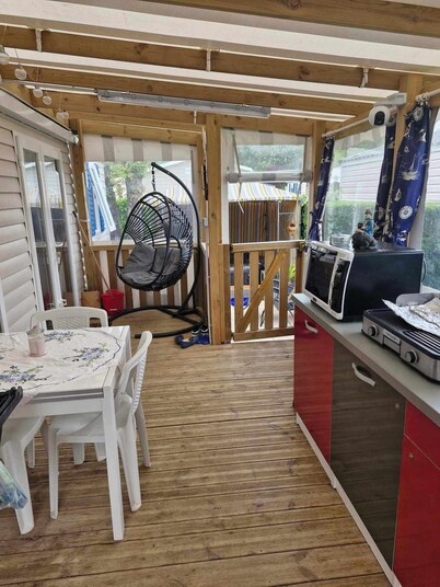 3-BEDROOM MH IN COMFORTABLE 4-STAR CAMPSITE WITH BELVEDERE WINTER GARDEN