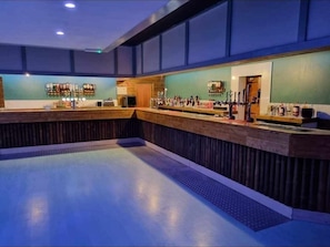 On site clubhouse - M & T Chalets , Detached Modern 2 bed Chalet, Sleeps 6 (Hemsby)