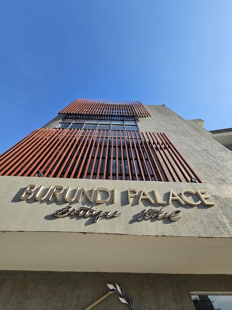 Burundi Palace Boutique Hotel image