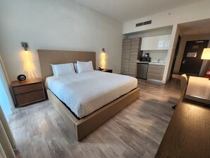 Estudio estándar | Espacio para trabajar con laptop y wifi gratis 