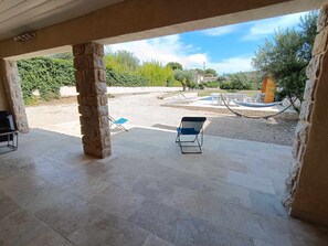 Terrace/patio - Maison Entre mer et Montagne - Piscine et Jacuzzi (Grasse)