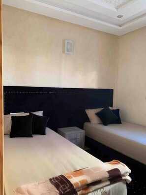 2 habitaciones, cuna de viaje, wifi y ropa de cama 