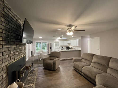 Business Travelers & Near Business District