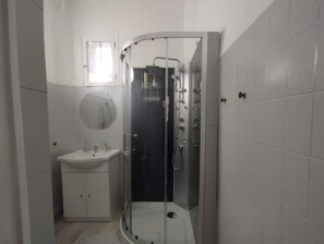 Gratis toalettartiklar, hårtork, handdukar och tvål