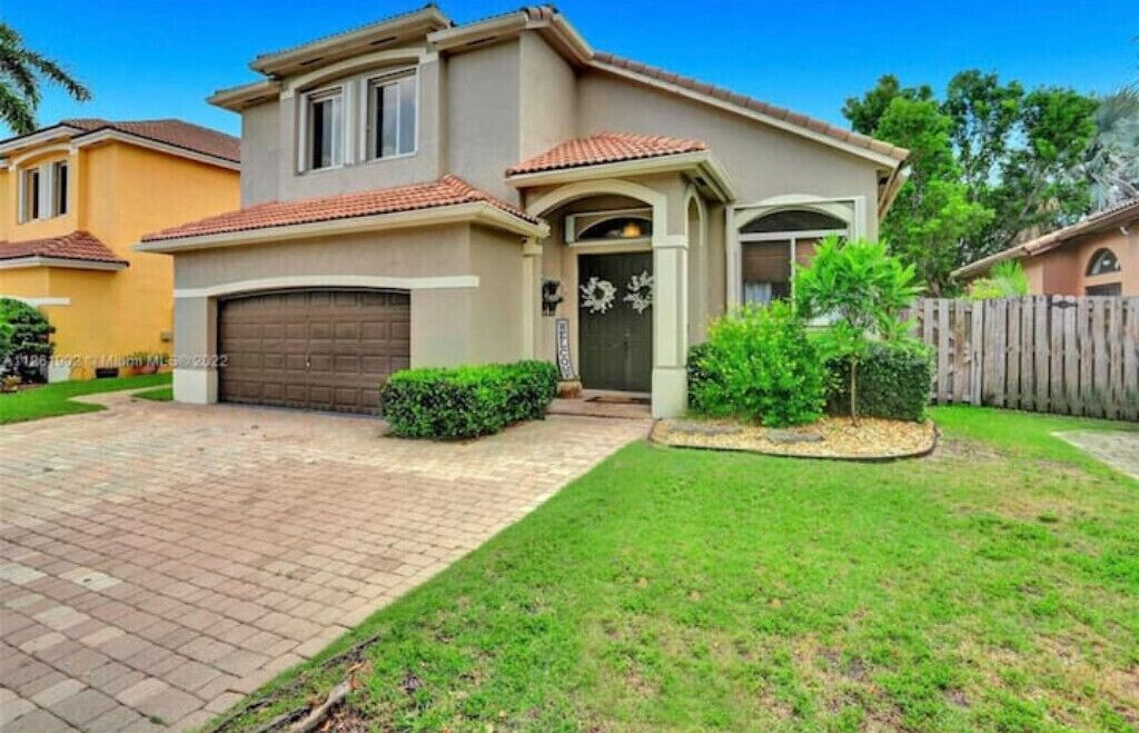 The Shores House @ Keys Gate