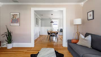 Smart TV, fireplace, music library