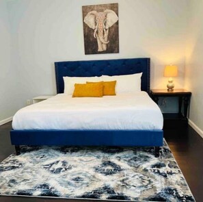 1 habitación, escritorio, tabla de planchar con plancha y wifi gratis 