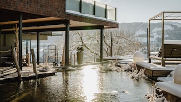 Sauna, Whirlpool, Dampfbad, Körperbehandlungen, Aromatherapie