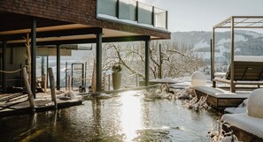 Sauna, bain à remous, hammam, soins corporels, soins d'aromathérapie