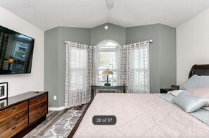 3 多间卧室、熨斗/熨衣板、WiFi、床单