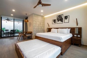 Room - Intimate Apartment w/Private Pool · Moots 103 (Q.R)