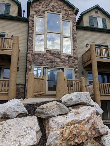 Eden/Powder Mountain/Snowbasin: mountain getaway, skiing, hiking, biking, golf