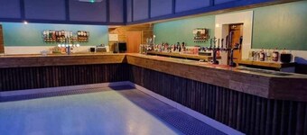 M & T Chalets , 2 bed chalet Hemsby. sleeps 6