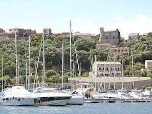 Marina