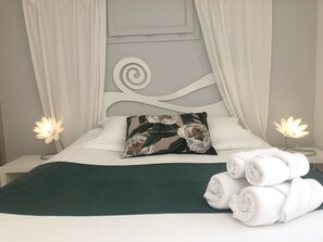 1 Schlafzimmer, Reisekinderbett, kostenloses WLAN, Bettwäsche