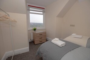 3 Schlafzimmer, Bügeleisen/Bügelbrett, WLAN, Bettwäsche