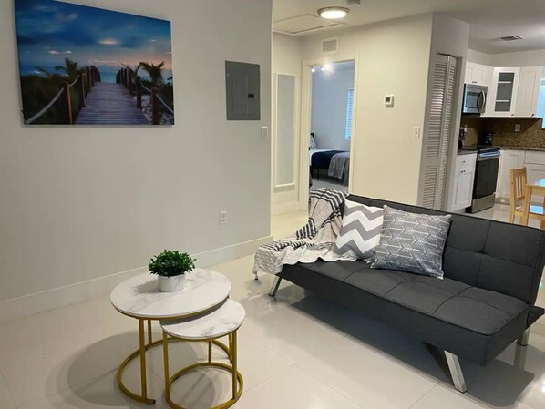 Classic Apartment | Living area | 55-inch TV with digital channels - Little Habana Aparts close to Calle 8 (Miami)