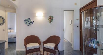 Uno Scorcio sul Mare by Wonderful Italy